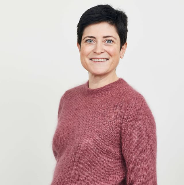 DR MARIE DEBEHOGNE
